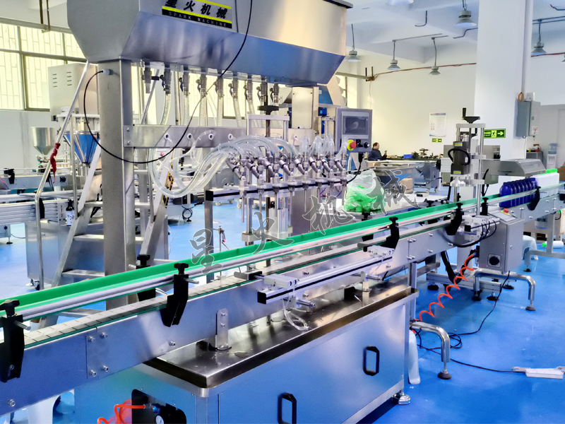 人工智能時代給了消毒液體自動灌裝機新的發展機遇